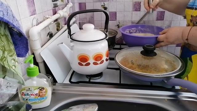 Vlog /Домашний влог. Готовлю булгур с грибами. Фаршированные блинчики. смотреть онлайн