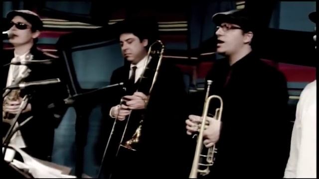 Orquestra Brasileira de Música Jamaicana em "Skarnaval medley" no Estúdio Showlivre 2010 смотреть онлайн