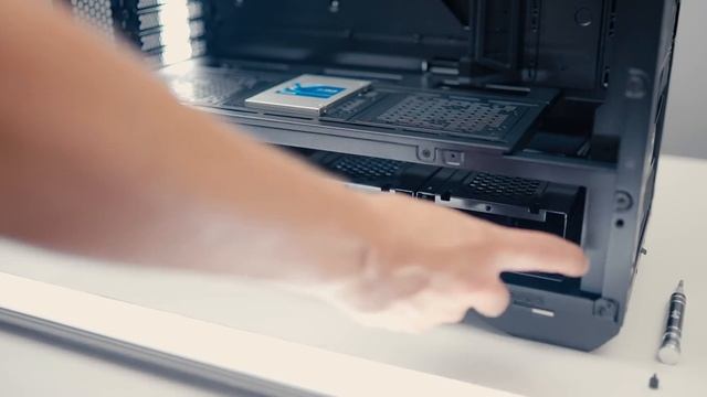 LANCOOL III Review - They Made it Even Better! смотреть онлайн