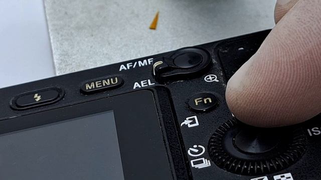 Sony A6500 необходимо решить комплекс проблем