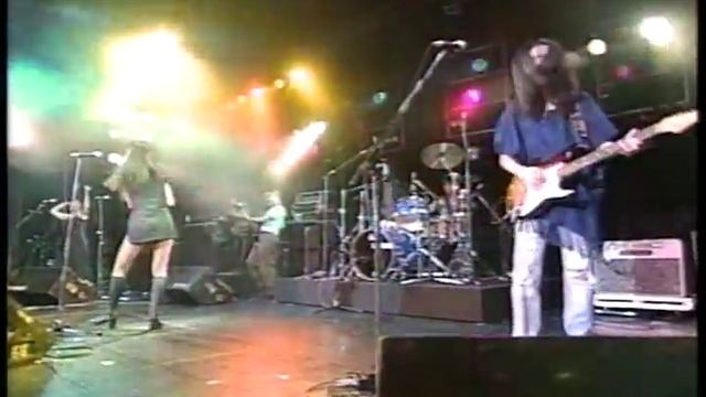 ICE / BABY BLUE（LIVE） смотреть онлайн
