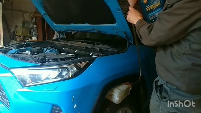 Замена масла в вариаторе CVT k120. Oil service Toyota Rav4-5 смотреть онлайн