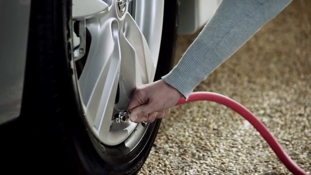 Nissan Quest - Easy Fill Tire Alert.mp4 смотреть онлайн