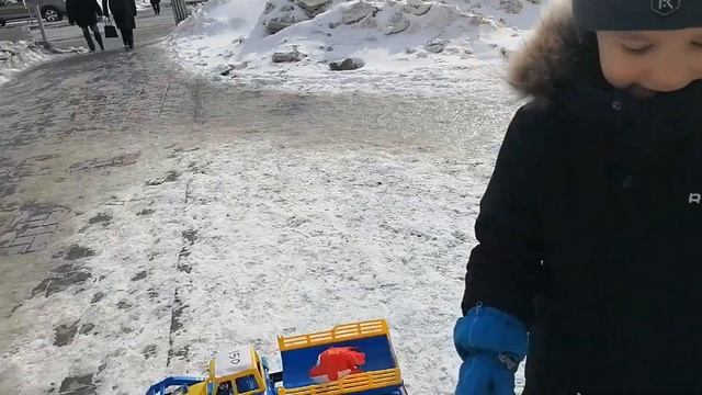 Лёва продаёт игрушки! Как лучше продавать в 2021г смотреть онлайн