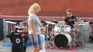 Bon Jovi - It's My Life - Drum Cover - Street drummer - Daniel and  Ilya Varfolomeyev
