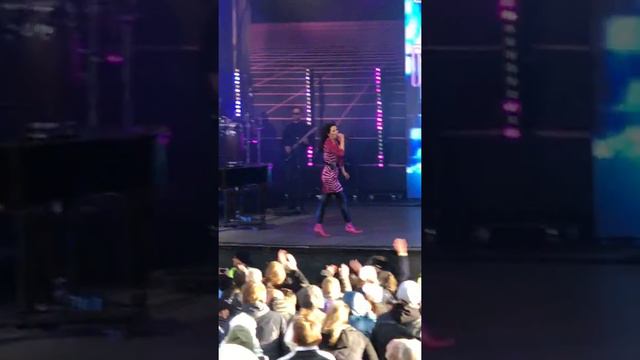 Lena Ph -Dansa i neon |Kirunafestivalen 29.06.18 смотреть онлайн