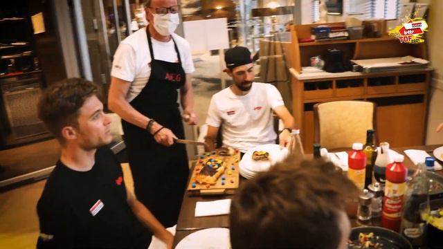 400 Grand Tour stages finished for Thomas De Gendt! смотреть онлайн