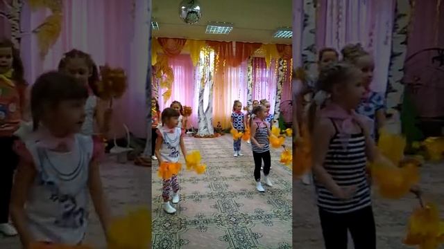 Танец "Осенние листья" смотреть онлайн