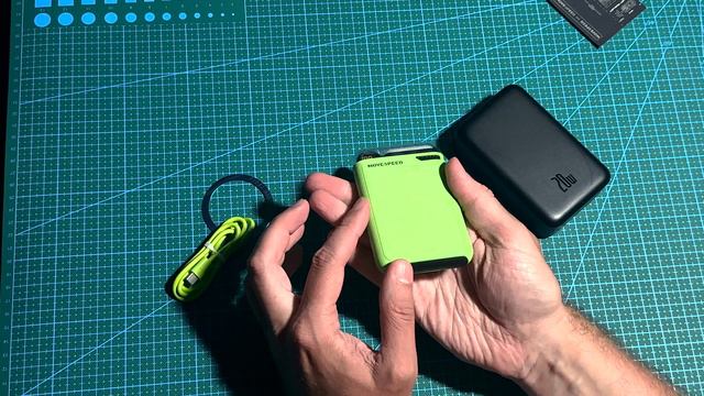 Портативный внешний аккумулятор MOVESPEED G10 Magsafe на 10000 мАч с беспроводной зарядкой