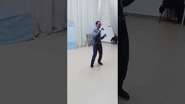 готовлюсь к концерту?♂️??песня Юры Шатунова смотреть онлайн