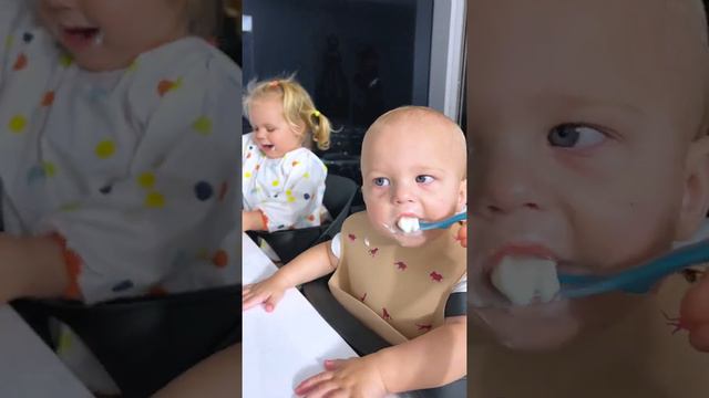 Дэвиду 10 месяцев и он только начал кушать йогурт смотреть онлайн