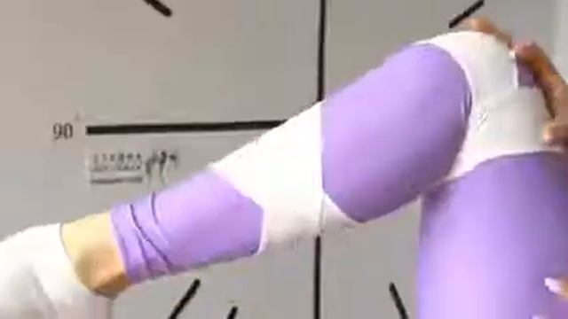 Гимнастическая разминка в лосинах Bona Fide: Mummy мятных и фиолетовых оттенков смотреть онлайн