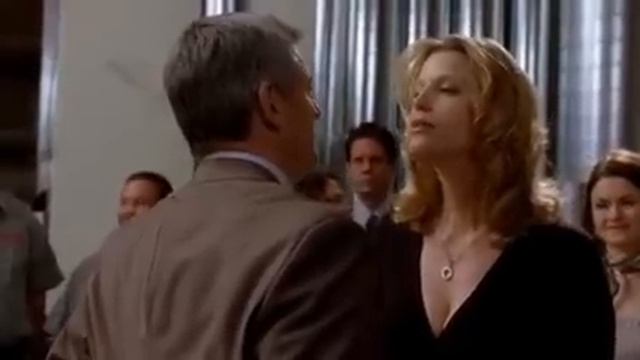 Skyler White - Happy Birthday, Mr. President смотреть онлайн
