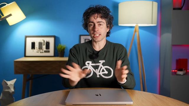 Recensione MacBook Pro 16 M2 Pro: LA POTENZA NON È IMPORTANTE смотреть онлайн