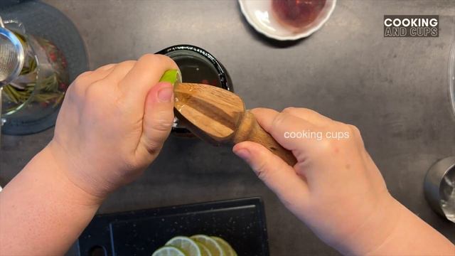 Iced Tea | Ice White Tea with Rosemary, Ginger and Lime | SUMMER RECIPE | Cooking and Cups смотреть онлайн