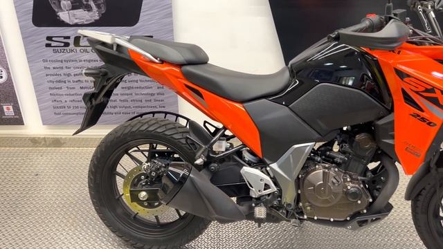 Suzuki Vstrom SX 250 | Best Affordable Adventure Bike in Market смотреть онлайн