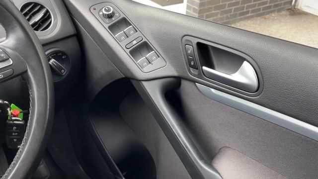 Used Volkswagen Tiguan 2.0 Diesel Manual BlueMotion Tech Match 4WD at Motor Match Stafford смотреть онлайн