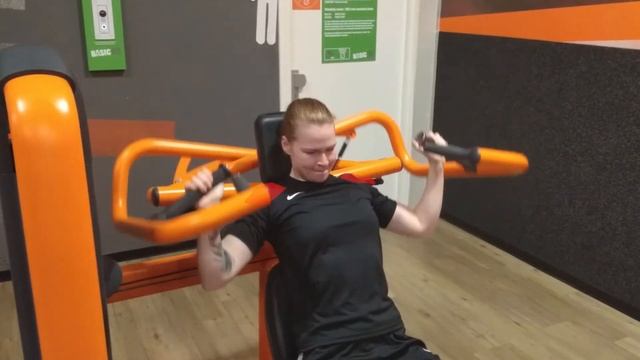 UITLEG FITNESS OEFENINGEN | HOE MOET JE FITNESS OEFENINGEN UITVOEREN? | Gains смотреть онлайн