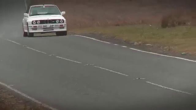 BMW M3 meets its ancestor - by Autocar.co.uk смотреть онлайн