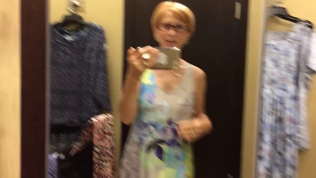 ПРИМЕРОЧНАЯ  KOHLS  МЕРЯЮ ПЛЯТЬЯ КАКОЕ ЛУЧШЕ ?