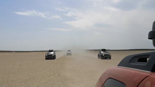 "Безумный Макс" Renault Duster смотреть онлайн