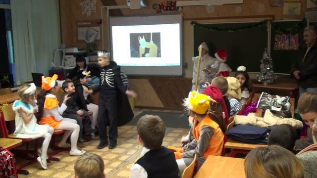 Новый год 2014 , 3-д класс, школа №6, г. Долгопрудный (полный праздник) смотреть онлайн