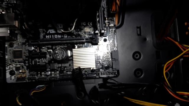 Компьютер включается и сразу выключается и постоянно перезагружается смотреть онлайн