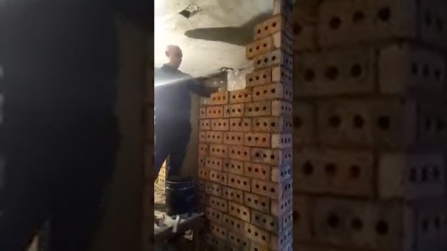 Рабочий процесс. Кладка кирпича, на ребро смотреть онлайн
