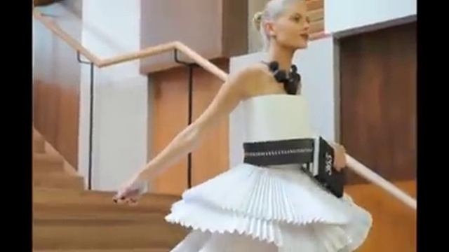 10 Years of kikk.K - Paper Dress At The Party смотреть онлайн