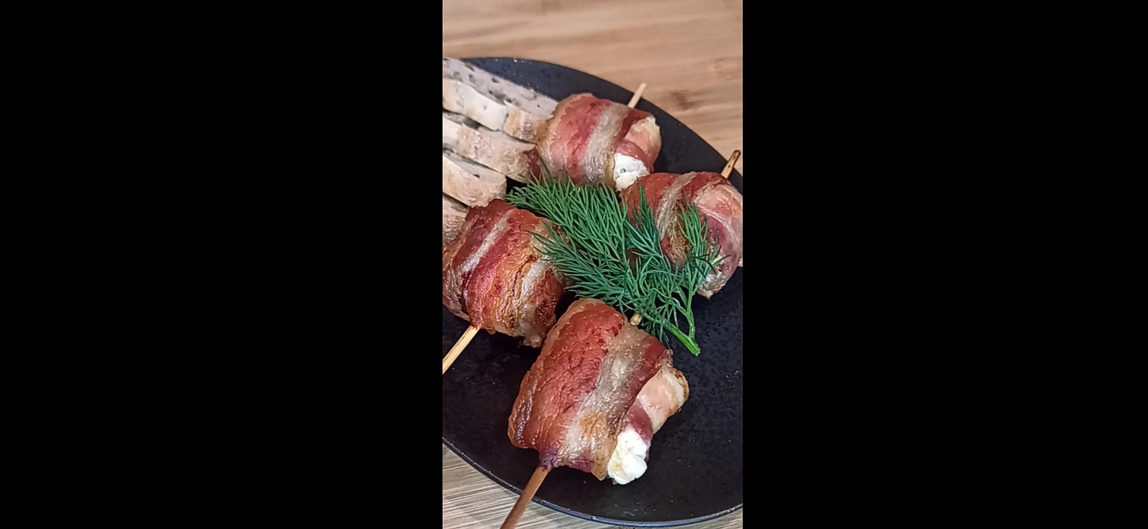 Любите бекон?! Попробуйте куриные шашлычки в беконе!