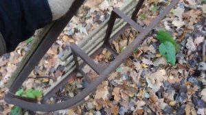 ПОИСК МЕТАЛЛОЛОМА В ЛЕСУ БЕЗ МЕТАЛЛОИСКАТЕЛЯ! СБОР ЧЁРНОГО МЕТАЛЛА И АЛЮМИНИЕВЫХ БАНОК.