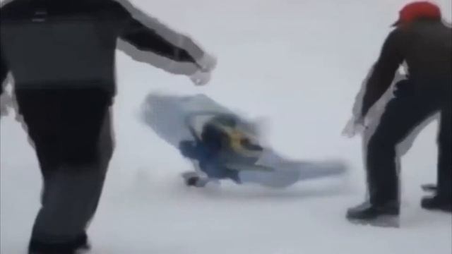 Прикол. Инструкция как пользоваться мотобуром на рыбалке. смотреть онлайн