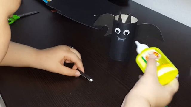 Летучая мышь на Хэллоуин смотреть онлайн