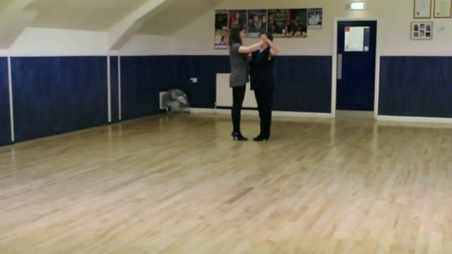 Promenade Runs смотреть онлайн