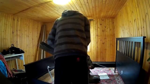 На даче собираем кровать :) смотреть онлайн
