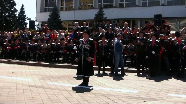 Парад в Краснодаре- 25 лет закону о реабилитации казаков... смотреть онлайн