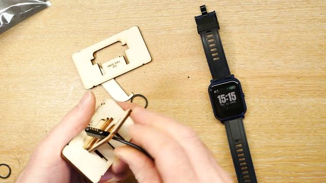 Bangle.js 2 Charge Cradle Assembly смотреть онлайн