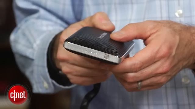 Harman Esquire Mini: A sleek pocket Bluetooth speaker смотреть онлайн