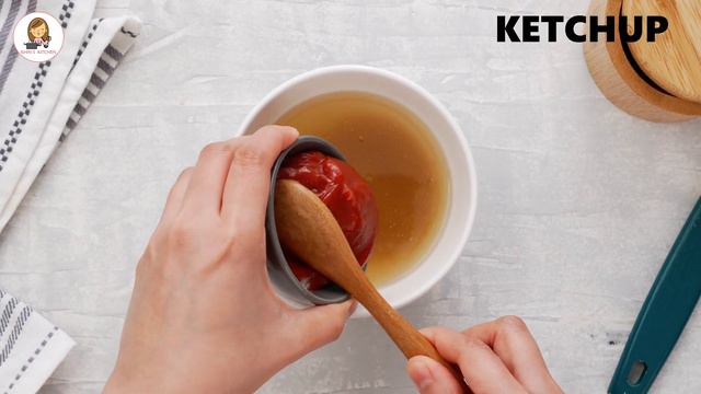 Sweet and Sour Chicken Hong Kong Style | Chinese Takeaway Style смотреть онлайн