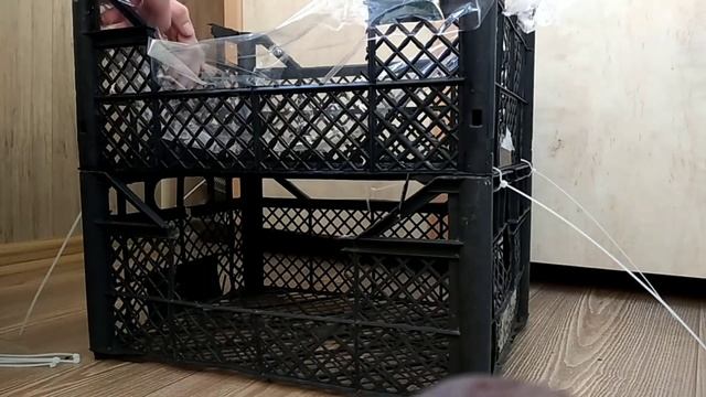 Теплица из пластиковых ящиков своими рукам /DIY greenhouse from plastic boxes/Парник для цветов дом смотреть онлайн