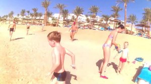 Continental Plaza Beach Resort Континенталь Плаза Бич Резорт пляж