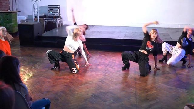 Girly hip-hop.Преподаватель Екатерина Британова смотреть онлайн