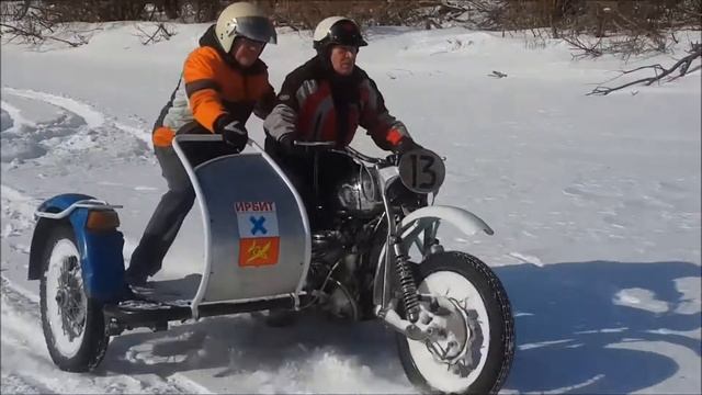 Снежок на льду смотреть онлайн