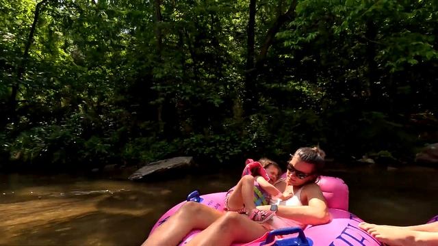 June 2023 -- Helen GA -- Tubing Chattahoochee River 02 смотреть онлайн