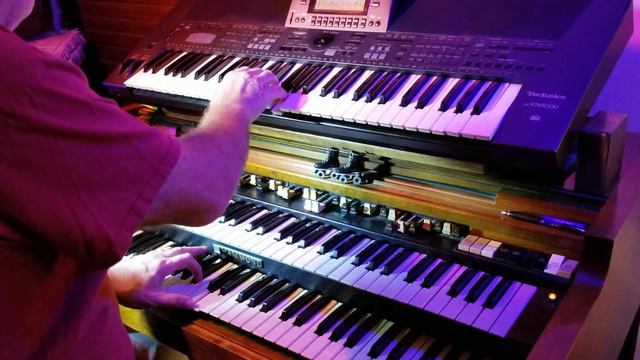 ROLLERrewind By RQ "Always/My Cup Runneth Over" Johnny Sharp Organist смотреть онлайн