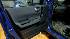 Как снять карту передней двери на Renault Megane 2 дверная карта Рено Меган 2 #самсебесто #CHVV