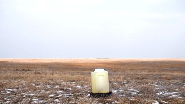 💣 100 ЛИТРОВ БЕНЗИНА ПЕТАРДА! ЧТО ТО ПОШЛО НЕ ТАК смотреть онлайн