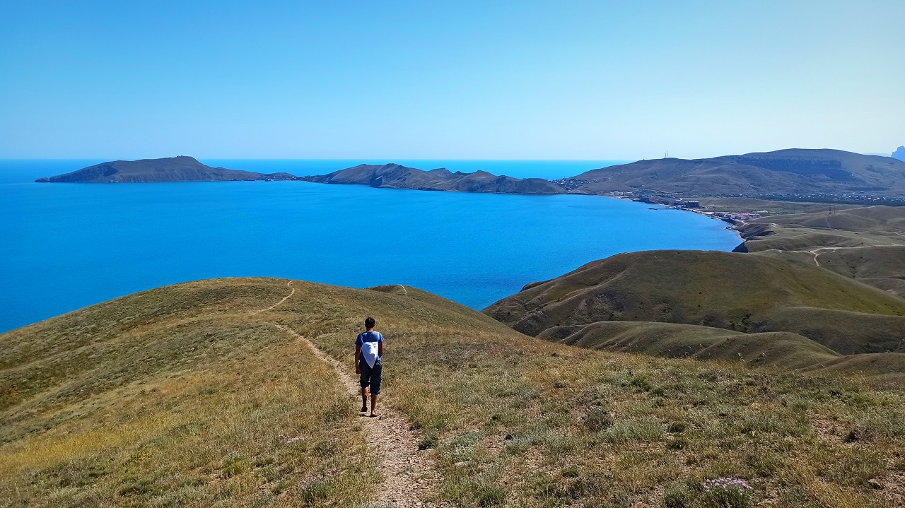 КРЫМ. Из Феодосии в пос. Орджоникидзе. Поселок удивил! Пляжи и набережная смотреть онлайн