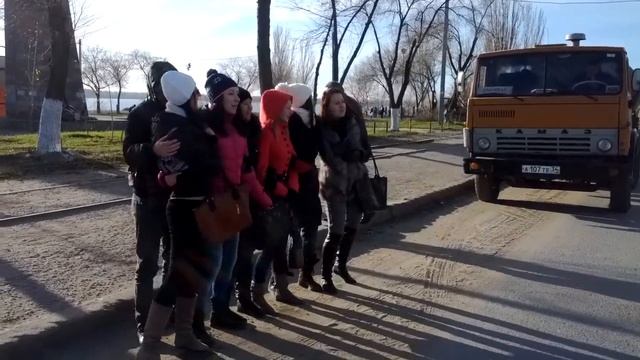 НА субботнике 23.11 пели песни Волгоград смотреть онлайн