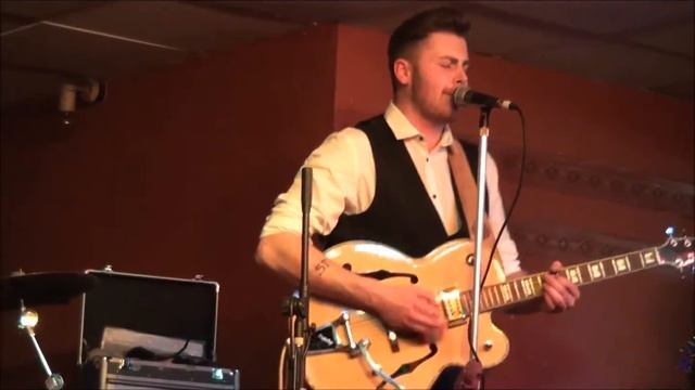 The Straight Aces ''set my foot down'' @ Bell Vue Club Manchester смотреть онлайн